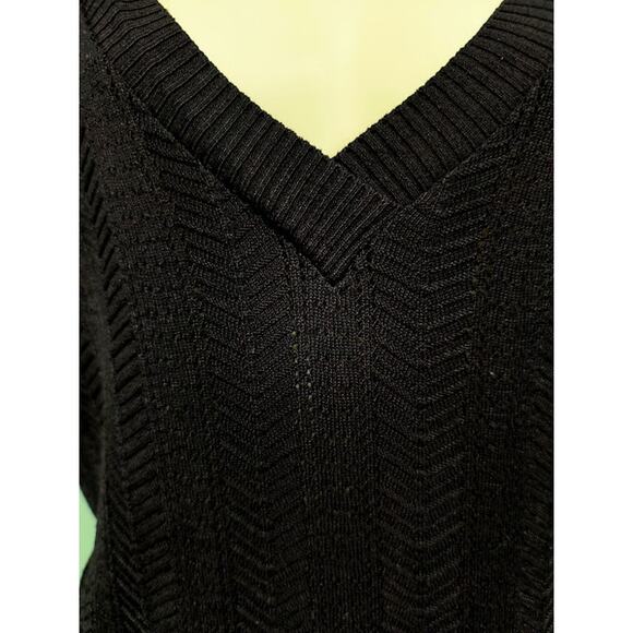 Bebe Black Cap Sleeve Sweater Tunic with Deep V-Neck and Scoop Back, Sz M - Picture 2 of 5